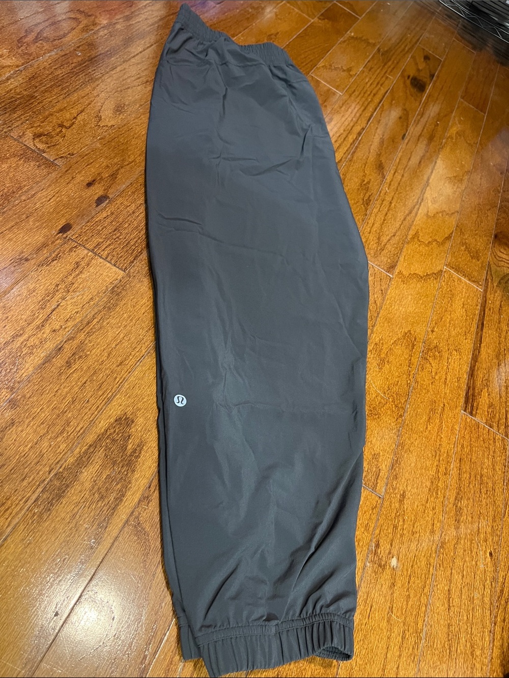 176. Lululemon size 14 Tear Away Mid Rise Track Pant Gray 14 - Picture 13 of 13